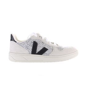 Veja Womens Flannel Gray Fashion Sneaker Size 9 Medium (B, M)